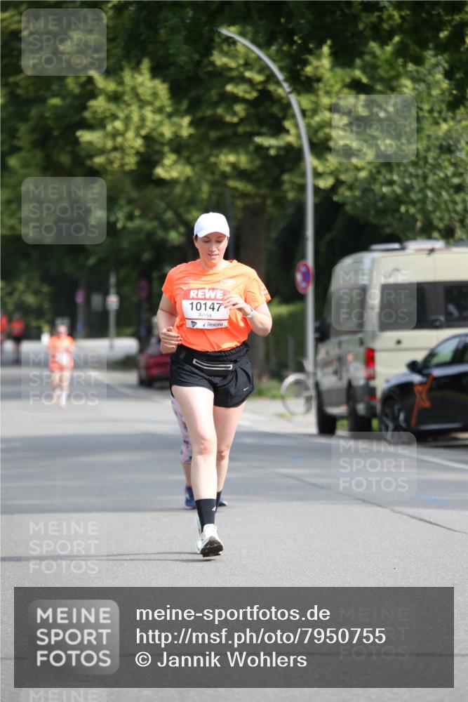 15.06.2025 - REWE Women's Run Jannik Wohlers http://msf.ph/oto/7950755 15.06.2025 09:49:49 Laufen 10147 meine-sportfotos.de
