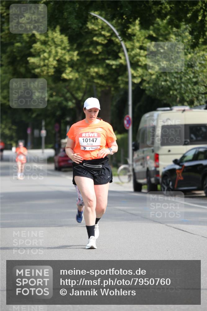 15.06.2025 - REWE Women's Run Jannik Wohlers http://msf.ph/oto/7950760 15.06.2025 09:49:49 Laufen 10147 meine-sportfotos.de