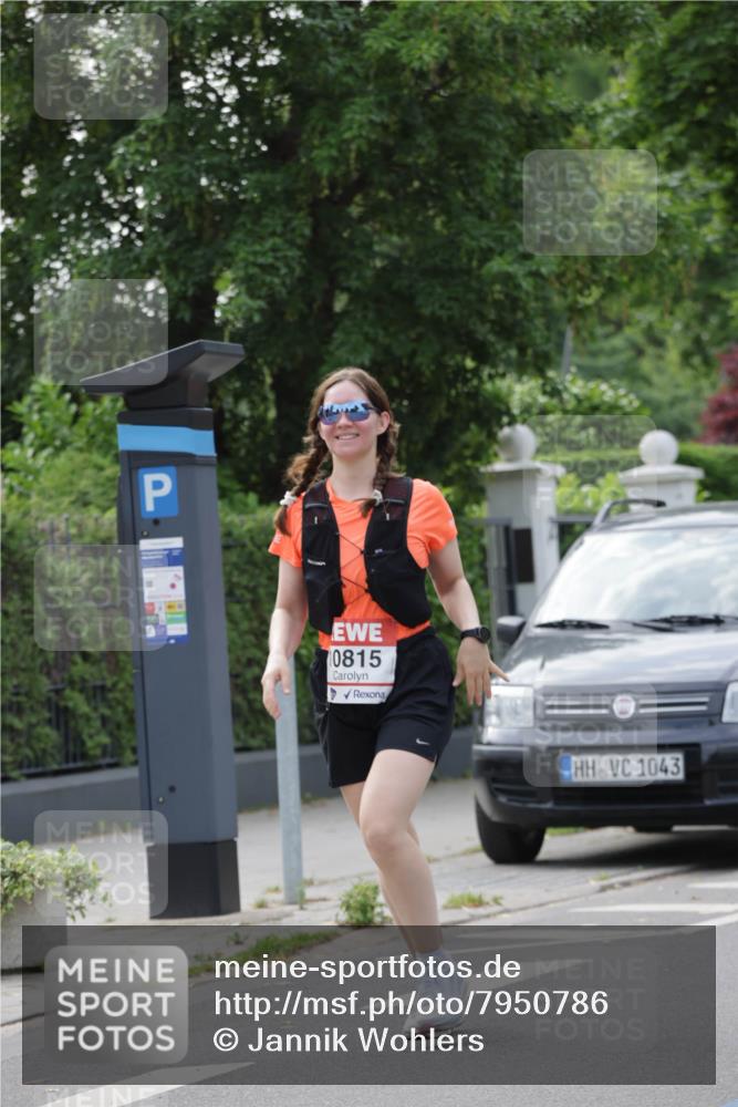 15.06.2025 - REWE Women's Run Jannik Wohlers http://msf.ph/oto/7950786 15.06.2025 08:32:54 Laufen 10815, 1043 meine-sportfotos.de