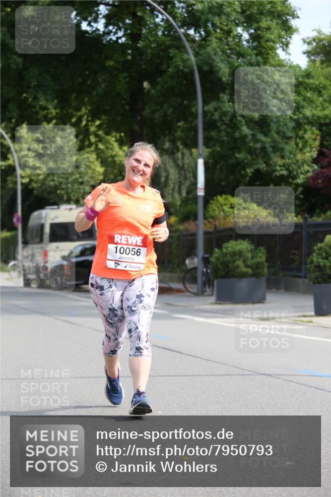 15.06.2025 - REWE Women's Run Jannik Wohlers http://msf.ph/oto/7950793 15.06.2025 09:49:55 Laufen 10056 meine-sportfotos.de