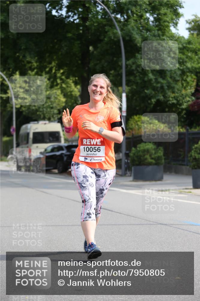 15.06.2025 - REWE Women's Run Jannik Wohlers http://msf.ph/oto/7950805 15.06.2025 09:49:55 Laufen 10056 meine-sportfotos.de