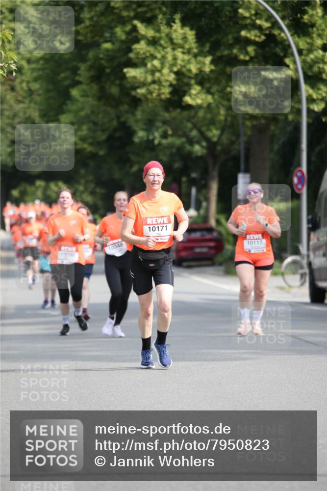 15.06.2025 - REWE Women's Run Jannik Wohlers http://msf.ph/oto/7950823 15.06.2025 09:50:04 Laufen 10171, 10117 meine-sportfotos.de