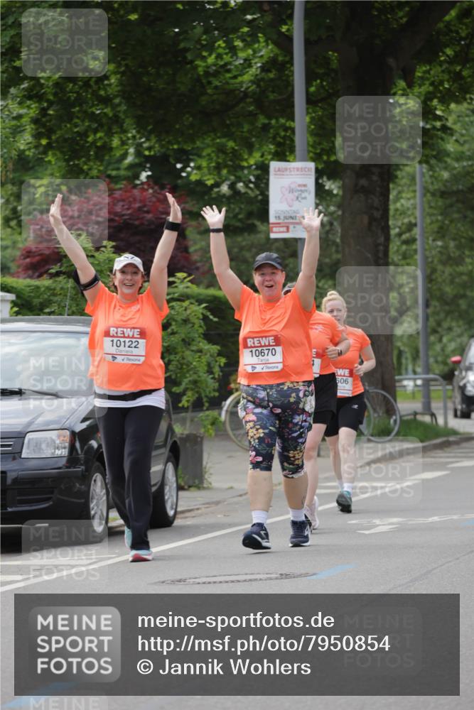 15.06.2025 - REWE Women's Run Jannik Wohlers http://msf.ph/oto/7950854 15.06.2025 08:32:57 Laufen 15, 10122, 10670, 606 meine-sportfotos.de
