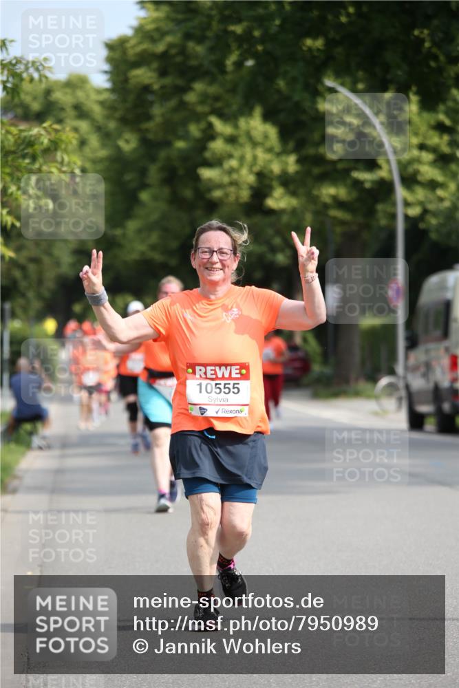 15.06.2025 - REWE Women's Run Jannik Wohlers http://msf.ph/oto/7950989 15.06.2025 09:50:14 Laufen 10555 meine-sportfotos.de