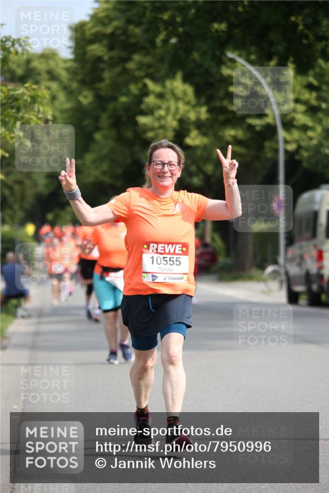 15.06.2025 - REWE Women's Run Jannik Wohlers http://msf.ph/oto/7950996 15.06.2025 09:50:14 Laufen 10555 meine-sportfotos.de