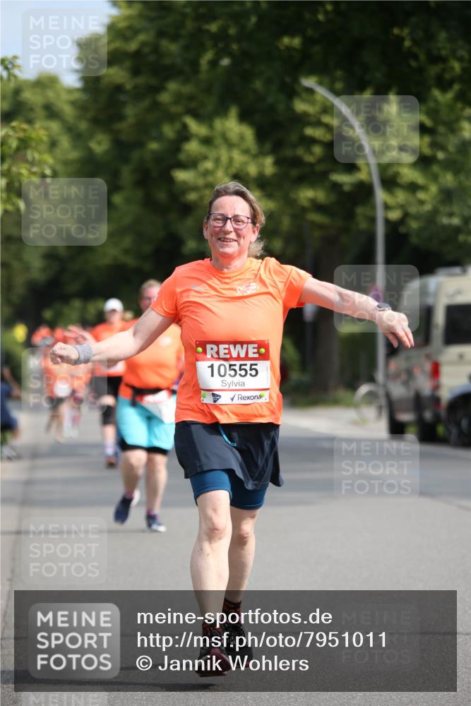 15.06.2025 - REWE Women's Run Jannik Wohlers http://msf.ph/oto/7951011 15.06.2025 09:50:15 Laufen 10555 meine-sportfotos.de
