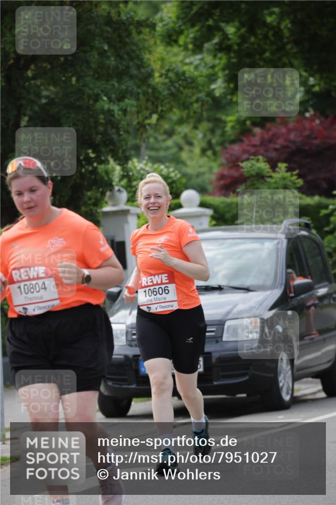 15.06.2025 - REWE Women's Run Jannik Wohlers http://msf.ph/oto/7951027 15.06.2025 08:33:02 Laufen 10804, 10606 meine-sportfotos.de