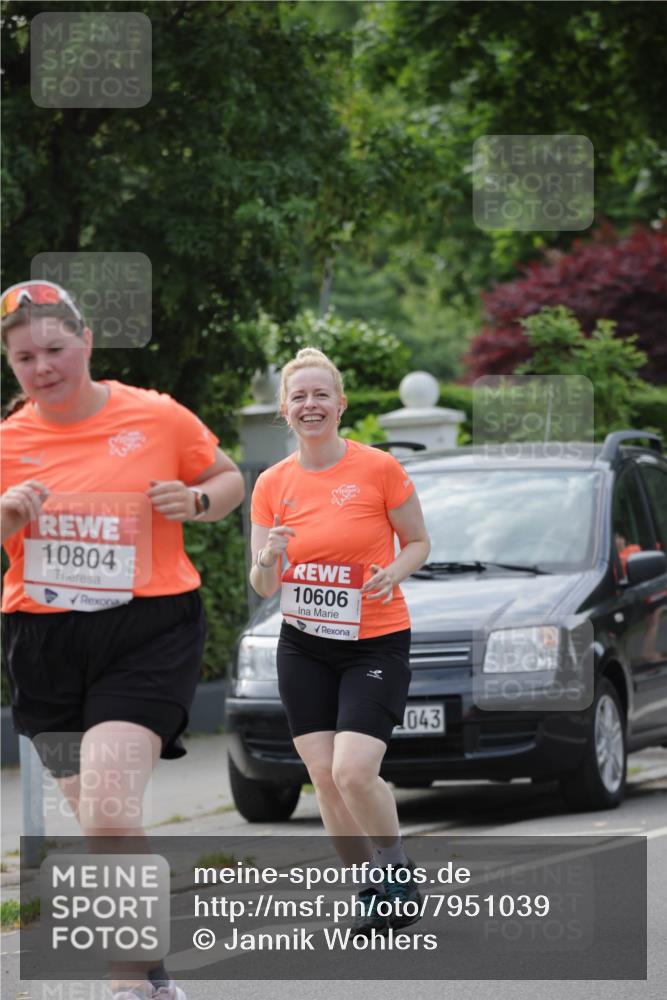 15.06.2025 - REWE Women's Run Jannik Wohlers http://msf.ph/oto/7951039 15.06.2025 08:33:02 Laufen 10804, 10606, 043 meine-sportfotos.de