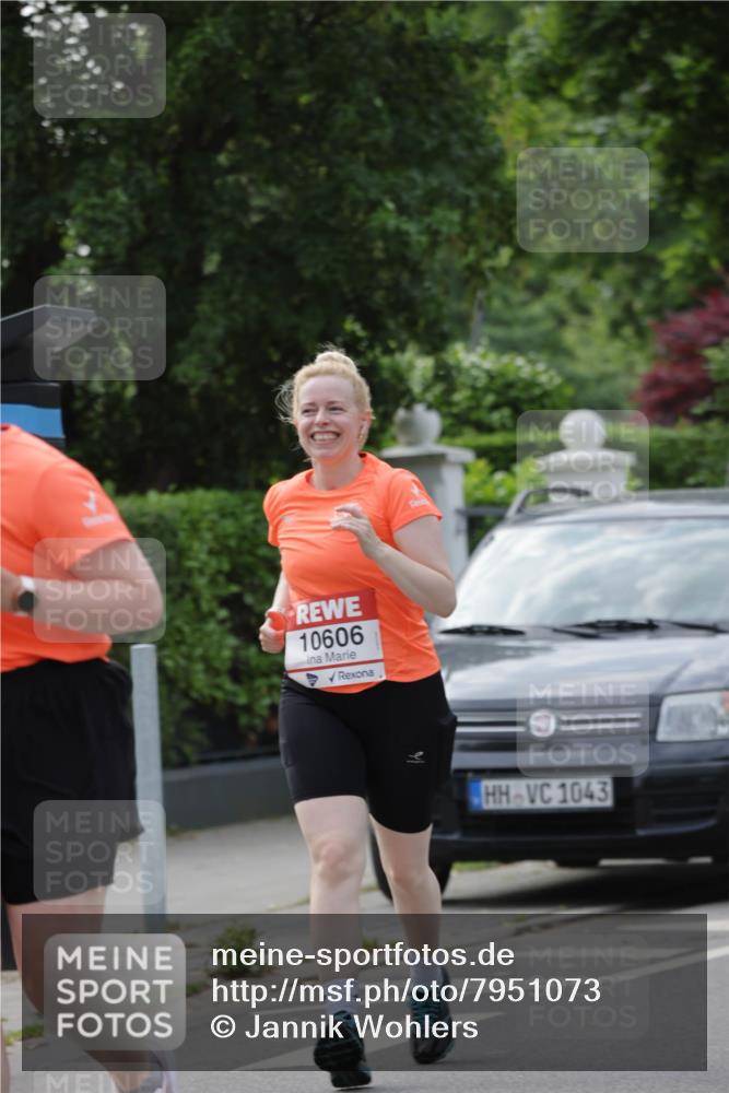 15.06.2025 - REWE Women's Run Jannik Wohlers http://msf.ph/oto/7951073 15.06.2025 08:33:03 Laufen 10606, 1043 meine-sportfotos.de
