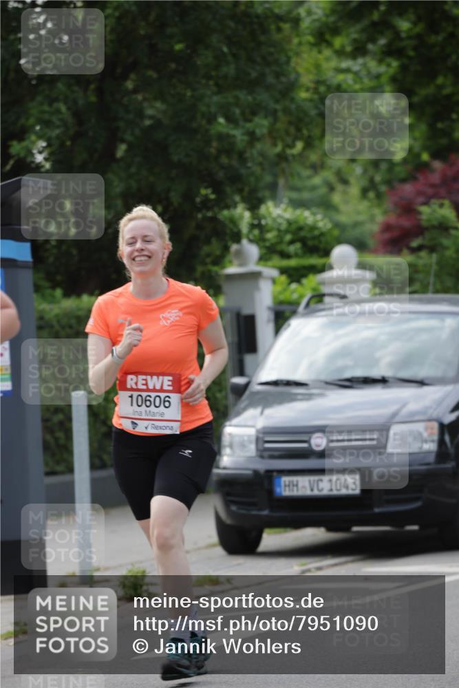 15.06.2025 - REWE Women's Run Jannik Wohlers http://msf.ph/oto/7951090 15.06.2025 08:33:03 Laufen 20, 10606, 1043 meine-sportfotos.de