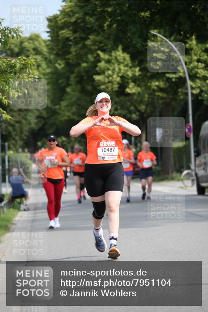 15.06.2025 - REWE Women's Run Jannik Wohlers http://msf.ph/oto/7951104 15.06.2025 09:50:21 Laufen 10487 meine-sportfotos.de