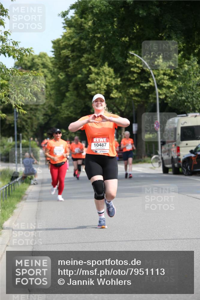 15.06.2025 - REWE Women's Run Jannik Wohlers http://msf.ph/oto/7951113 15.06.2025 09:50:22 Laufen 10487 meine-sportfotos.de