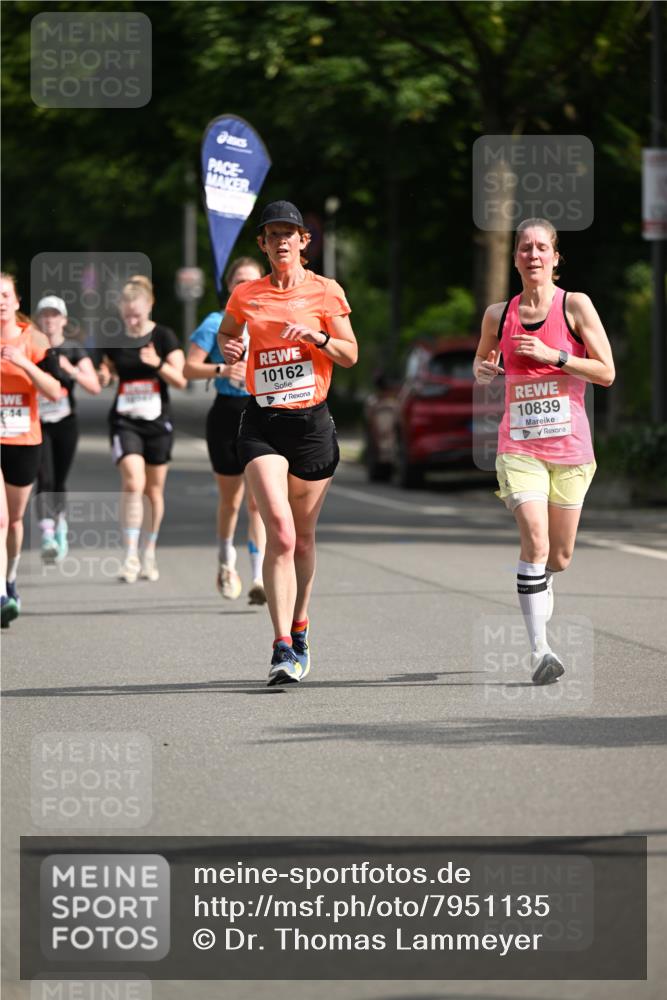 15.06.2025 - REWE Women's Run Dr. Thomas Lammeyer http://msf.ph/oto/7951135 15.06.2025 09:36:52 Laufen 644, 10162, 10839 meine-sportfotos.de
