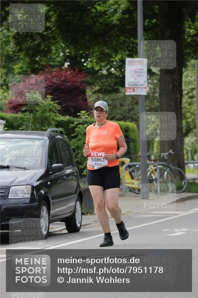 15.06.2025 - REWE Women's Run Jannik Wohlers http://msf.ph/oto/7951178 15.06.2025 08:33:07 Laufen 10863, 15, 2025 meine-sportfotos.de