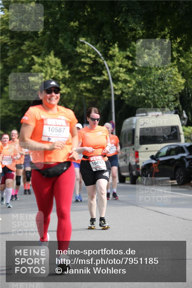 15.06.2025 - REWE Women's Run Jannik Wohlers http://msf.ph/oto/7951185 15.06.2025 09:50:26 Laufen 10587, 10493 meine-sportfotos.de