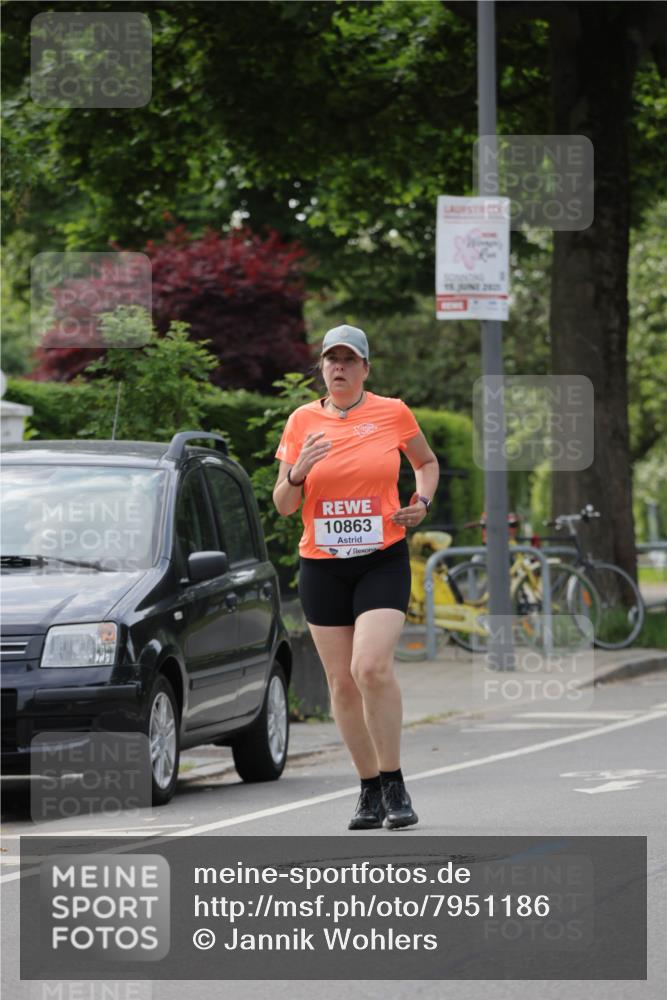 15.06.2025 - REWE Women's Run Jannik Wohlers http://msf.ph/oto/7951186 15.06.2025 08:33:07 Laufen 10863 meine-sportfotos.de