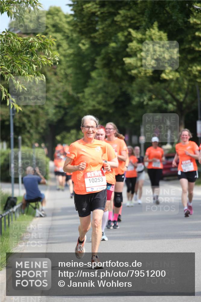 15.06.2025 - REWE Women's Run Jannik Wohlers http://msf.ph/oto/7951200 15.06.2025 09:50:27 Laufen 10253 meine-sportfotos.de