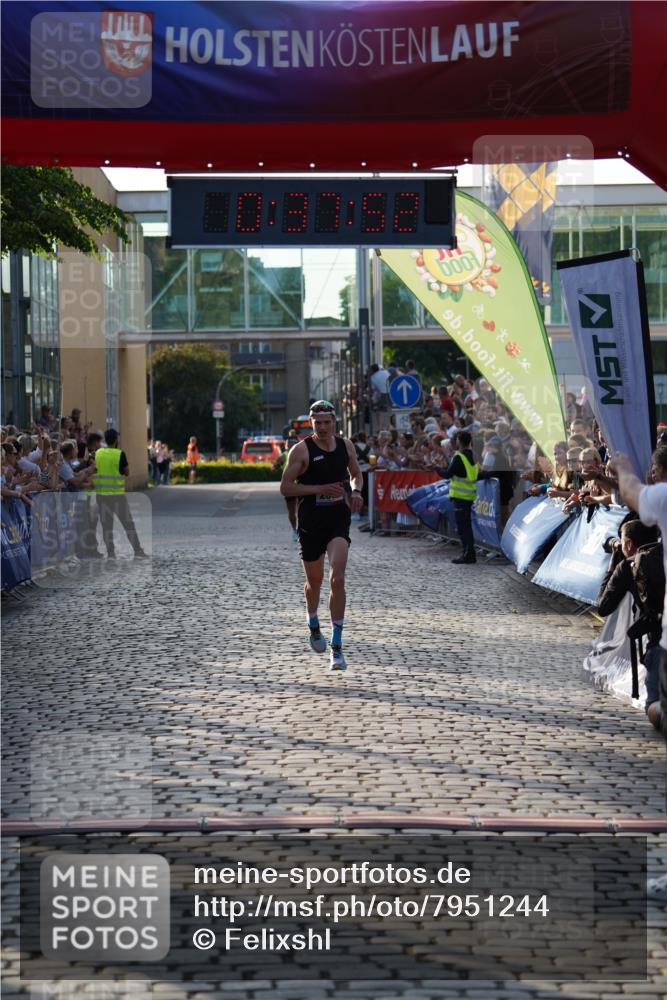 13.06.2025 - Holstenköstenlauf Felixshl http://msf.ph/oto/7951244 13.06.2025 19:37:51 Laufen 2049, 2069 meine-sportfotos.de