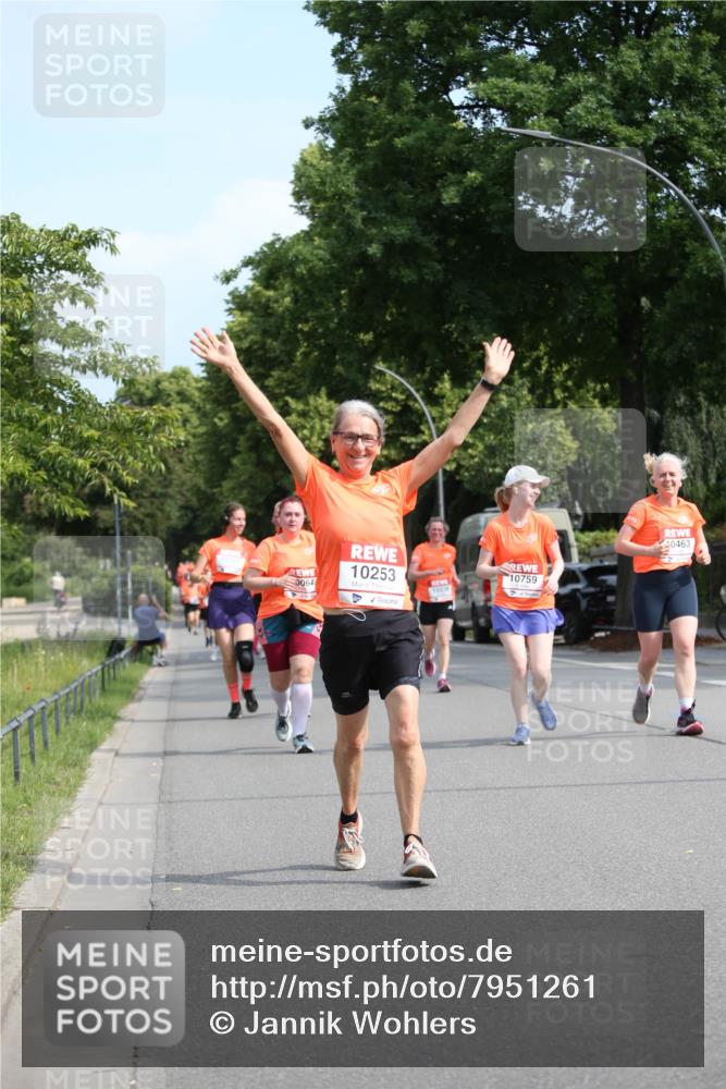 15.06.2025 - REWE Women's Run Jannik Wohlers http://msf.ph/oto/7951261 15.06.2025 09:50:31 Laufen 0064, 10253, 10238, 10759, 0463 meine-sportfotos.de
