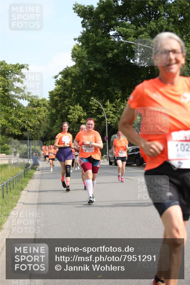 15.06.2025 - REWE Women's Run Jannik Wohlers http://msf.ph/oto/7951291 15.06.2025 09:50:32 Laufen 10791, 10064, 10238, 102 meine-sportfotos.de