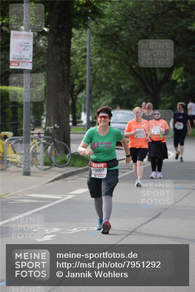 15.06.2025 - REWE Women's Run Jannik Wohlers http://msf.ph/oto/7951292 15.06.2025 08:33:30 Laufen 15, 2025, 10007, 1051, 0259 meine-sportfotos.de