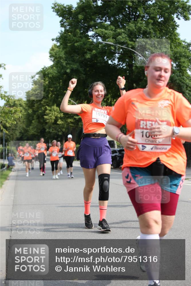 15.06.2025 - REWE Women's Run Jannik Wohlers http://msf.ph/oto/7951316 15.06.2025 09:50:35 Laufen 10791, 100 meine-sportfotos.de