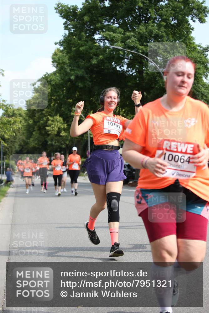 15.06.2025 - REWE Women's Run Jannik Wohlers http://msf.ph/oto/7951321 15.06.2025 09:50:35 Laufen 10791, 10064 meine-sportfotos.de