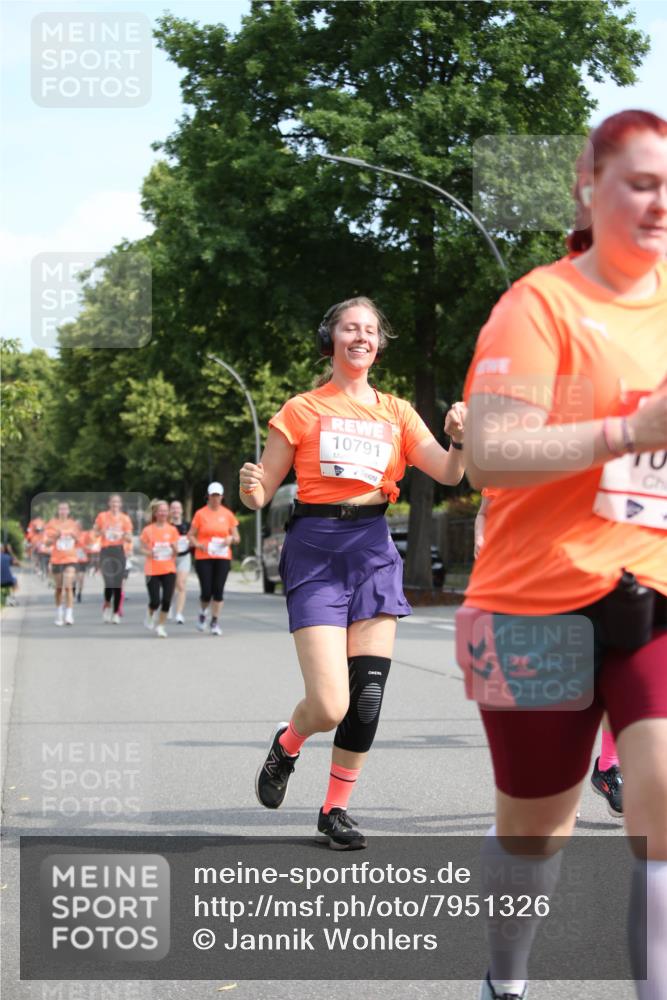 15.06.2025 - REWE Women's Run Jannik Wohlers http://msf.ph/oto/7951326 15.06.2025 09:50:35 Laufen 10791 meine-sportfotos.de