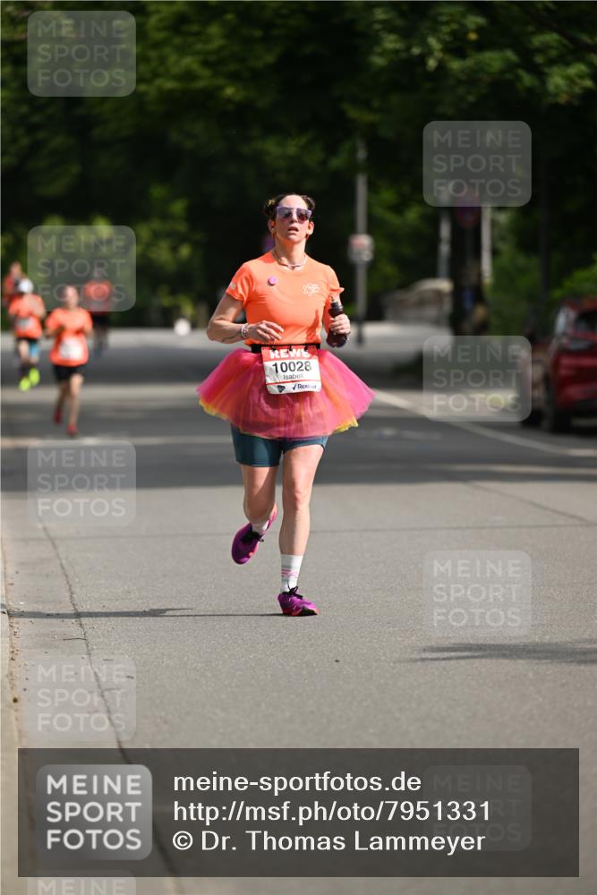 15.06.2025 - REWE Women's Run Dr. Thomas Lammeyer http://msf.ph/oto/7951331 15.06.2025 09:37:12 Laufen 10028 meine-sportfotos.de
