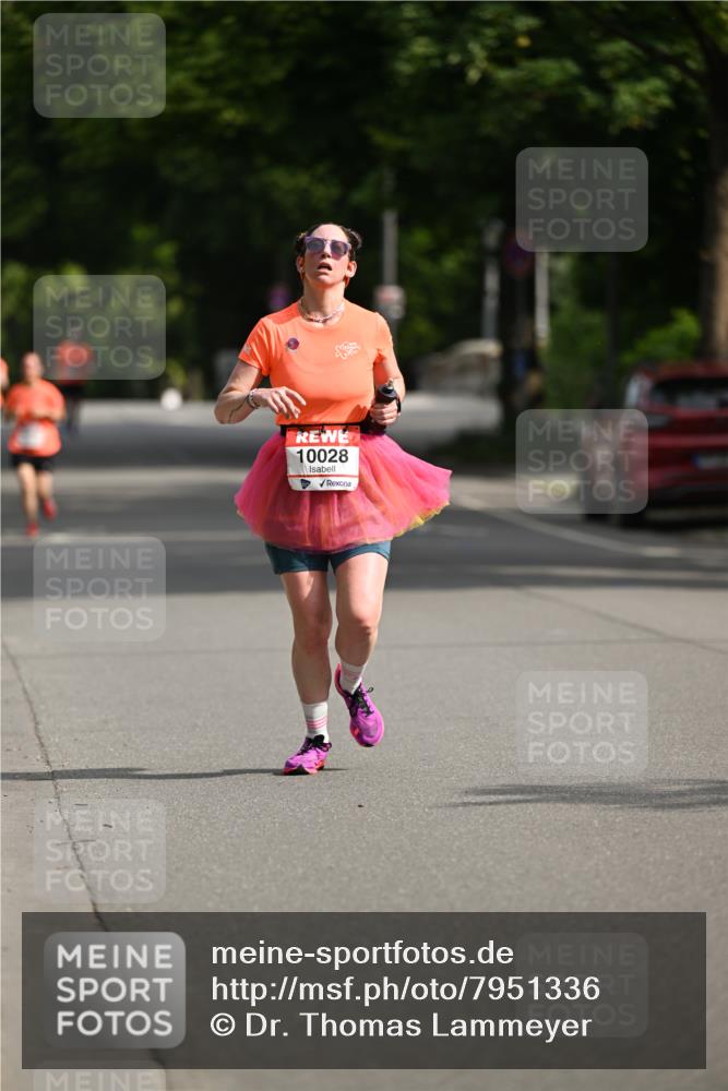15.06.2025 - REWE Women's Run Dr. Thomas Lammeyer http://msf.ph/oto/7951336 15.06.2025 09:37:13 Laufen 10028 meine-sportfotos.de