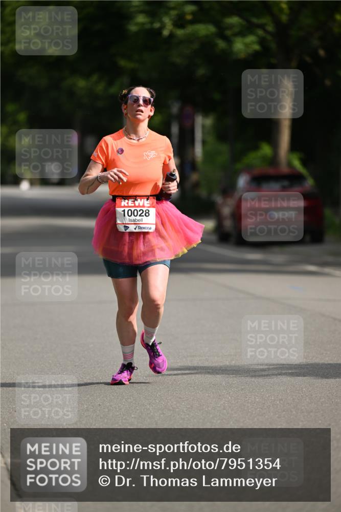 15.06.2025 - REWE Women's Run Dr. Thomas Lammeyer http://msf.ph/oto/7951354 15.06.2025 09:37:13 Laufen 10028 meine-sportfotos.de