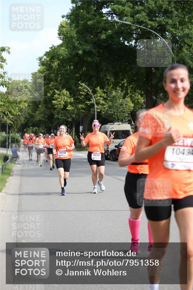 15.06.2025 - REWE Women's Run Jannik Wohlers http://msf.ph/oto/7951358 15.06.2025 09:50:46 Laufen 10109 meine-sportfotos.de