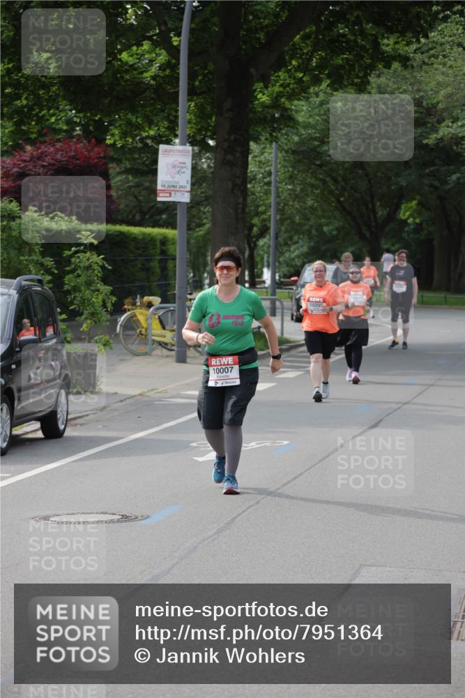 15.06.2025 - REWE Women's Run Jannik Wohlers http://msf.ph/oto/7951364 15.06.2025 08:33:32 Laufen 10007 meine-sportfotos.de