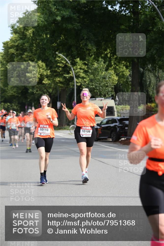 15.06.2025 - REWE Women's Run Jannik Wohlers http://msf.ph/oto/7951368 15.06.2025 09:50:46 Laufen 10110, 10109 meine-sportfotos.de