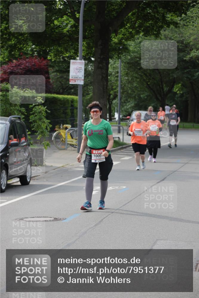 15.06.2025 - REWE Women's Run Jannik Wohlers http://msf.ph/oto/7951377 15.06.2025 08:33:32 Laufen 15, 2025, 10517, 10259, 10002 meine-sportfotos.de
