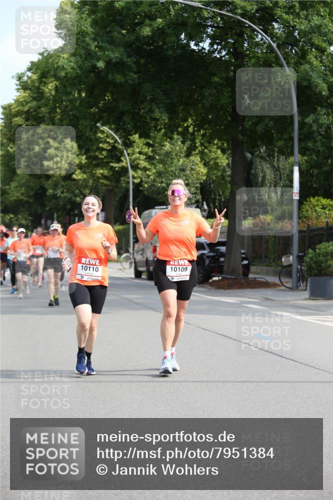 15.06.2025 - REWE Women's Run Jannik Wohlers http://msf.ph/oto/7951384 15.06.2025 09:50:47 Laufen 10109, 10110 meine-sportfotos.de