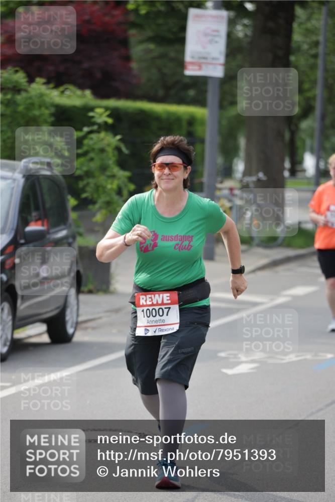 15.06.2025 - REWE Women's Run Jannik Wohlers http://msf.ph/oto/7951393 15.06.2025 08:33:34 Laufen 10007, 4 meine-sportfotos.de