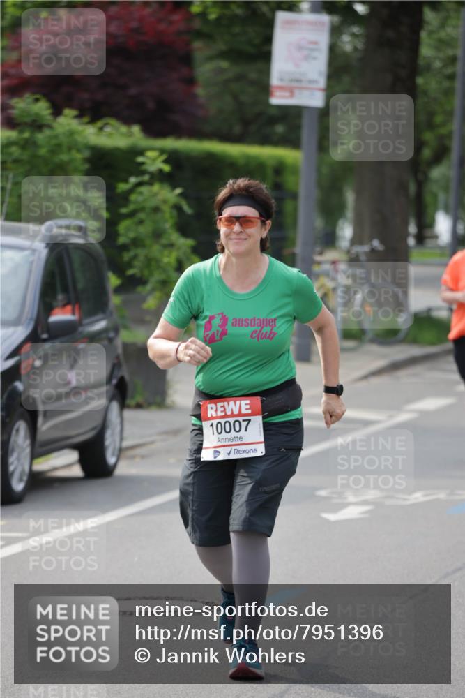 15.06.2025 - REWE Women's Run Jannik Wohlers http://msf.ph/oto/7951396 15.06.2025 08:33:34 Laufen 10007 meine-sportfotos.de