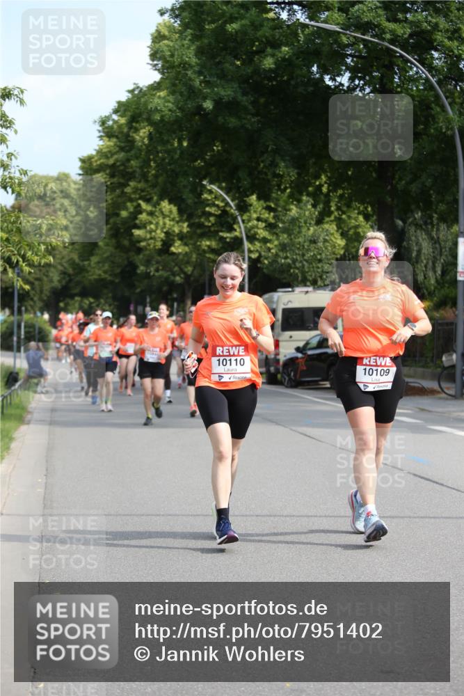 15.06.2025 - REWE Women's Run Jannik Wohlers http://msf.ph/oto/7951402 15.06.2025 09:50:48 Laufen 10110, 10109 meine-sportfotos.de