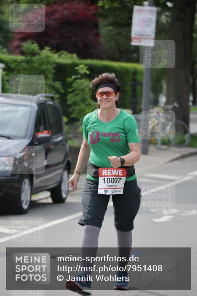 15.06.2025 - REWE Women's Run Jannik Wohlers http://msf.ph/oto/7951408 15.06.2025 08:33:34 Laufen 10007, 4 meine-sportfotos.de