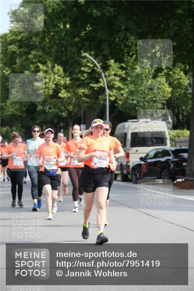15.06.2025 - REWE Women's Run Jannik Wohlers http://msf.ph/oto/7951419 15.06.2025 09:50:51 Laufen 0846 meine-sportfotos.de