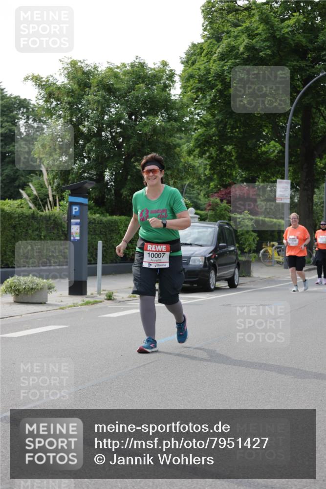 15.06.2025 - REWE Women's Run Jannik Wohlers http://msf.ph/oto/7951427 15.06.2025 08:33:36 Laufen 10007, 10259 meine-sportfotos.de