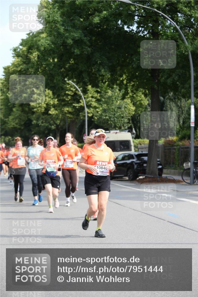 15.06.2025 - REWE Women's Run Jannik Wohlers http://msf.ph/oto/7951444 15.06.2025 09:50:52 Laufen 10846 meine-sportfotos.de