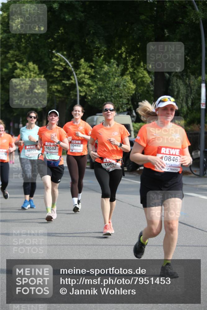 15.06.2025 - REWE Women's Run Jannik Wohlers http://msf.ph/oto/7951453 15.06.2025 09:50:53 Laufen 10444, 10382, 10709, 0288, 10657, 0846 meine-sportfotos.de