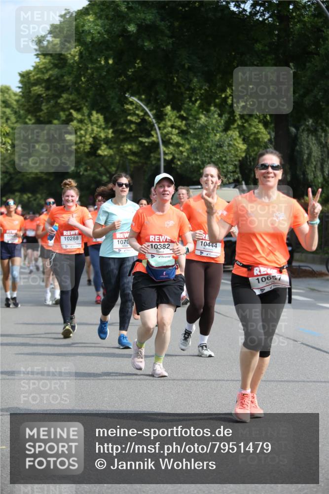 15.06.2025 - REWE Women's Run Jannik Wohlers http://msf.ph/oto/7951479 15.06.2025 09:50:55 Laufen 104, 10288, 1070, 10382, 10444, 10657 meine-sportfotos.de