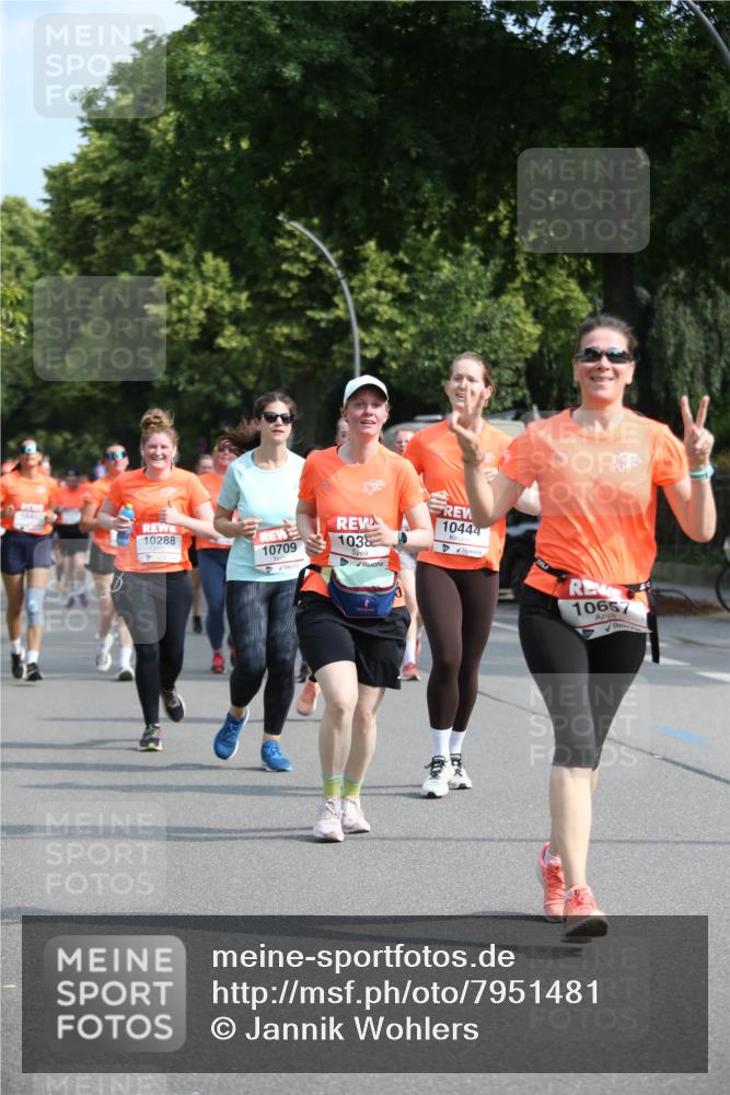15.06.2025 - REWE Women's Run Jannik Wohlers http://msf.ph/oto/7951481 15.06.2025 09:50:55 Laufen 10457, 10288, 10709, 1038, 10444, 10657 meine-sportfotos.de