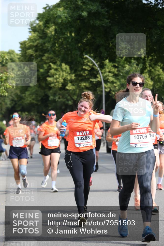 15.06.2025 - REWE Women's Run Jannik Wohlers http://msf.ph/oto/7951503 15.06.2025 09:50:57 Laufen 10457, 10288, 10709, 243 meine-sportfotos.de