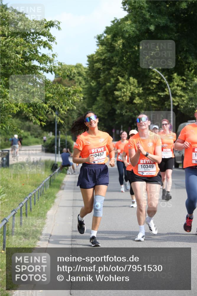 15.06.2025 - REWE Women's Run Jannik Wohlers http://msf.ph/oto/7951530 15.06.2025 09:50:59 Laufen 0457, 10349 meine-sportfotos.de