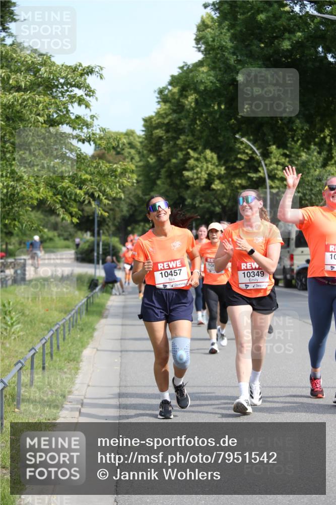 15.06.2025 - REWE Women's Run Jannik Wohlers http://msf.ph/oto/7951542 15.06.2025 09:51:00 Laufen 10457, 106, 10349, 10 meine-sportfotos.de