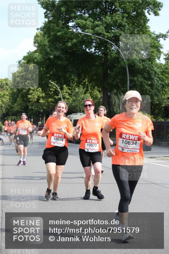 15.06.2025 - REWE Women's Run Jannik Wohlers http://msf.ph/oto/7951579 15.06.2025 09:51:04 Laufen 10035, 10078, 10077, 10634 meine-sportfotos.de